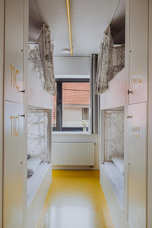 Private Rooms At Hostel63 Загреб Екстер'єр фото